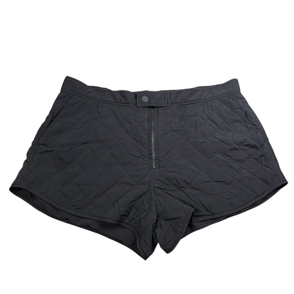Athleta Womens 16 Black Toasty Buns Insulated Short 2.5 Inseam Quilted High Rise